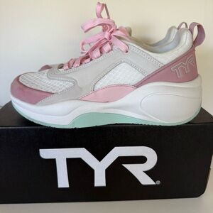 TYR Women's Shoes